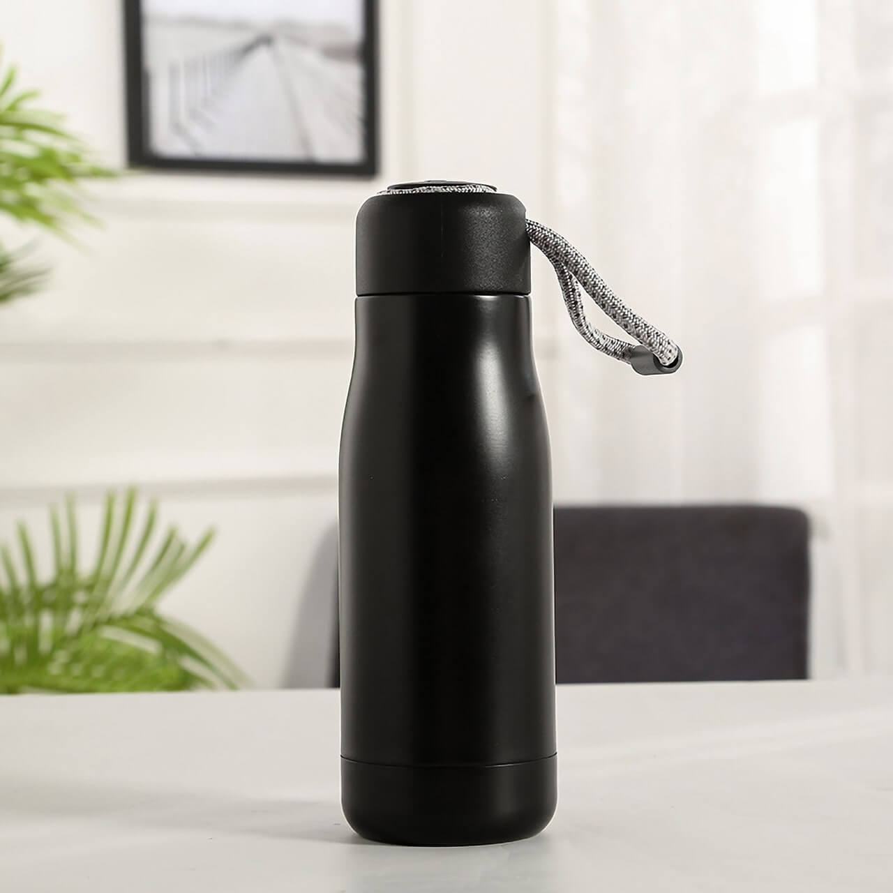 black stainless steel thermal mug